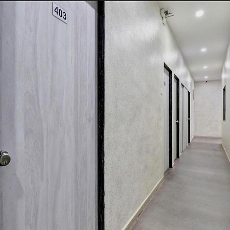Hotel Unicorn, سورات المظهر الخارجي الصورة