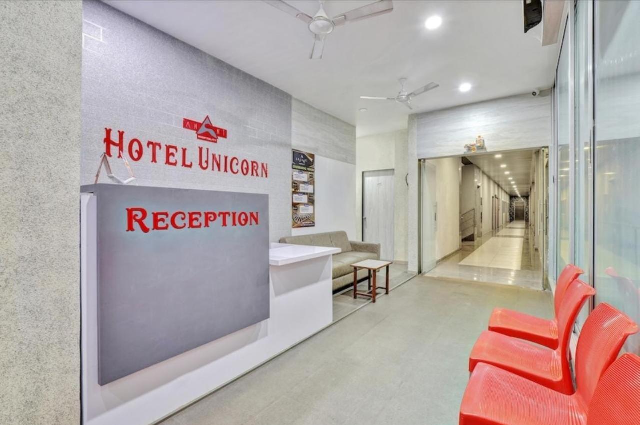 Hotel Unicorn, سورات المظهر الخارجي الصورة