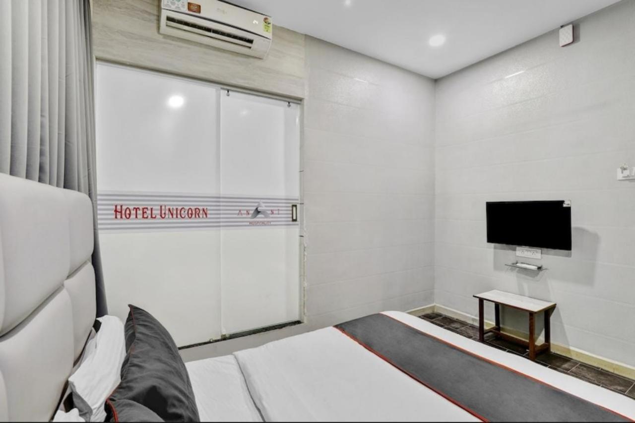 Hotel Unicorn, سورات المظهر الخارجي الصورة